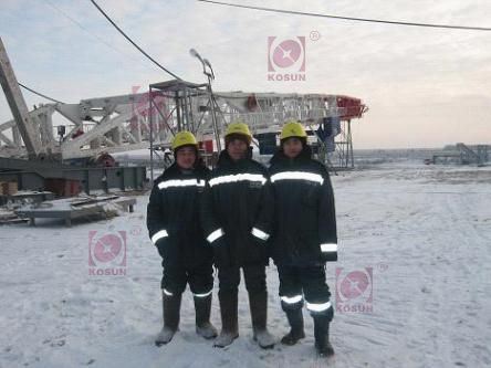 This pic shows KOSUN’s after-sale technicians,working for the Orenburgskaya Oblast Project,on the site of drilling the first well.